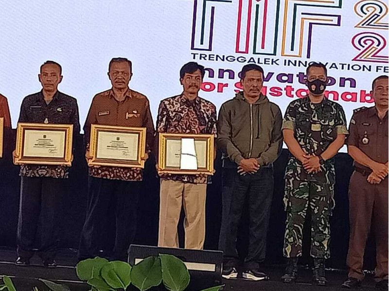 SMPN 2 Watulimo meraih predikat Adiwiyata